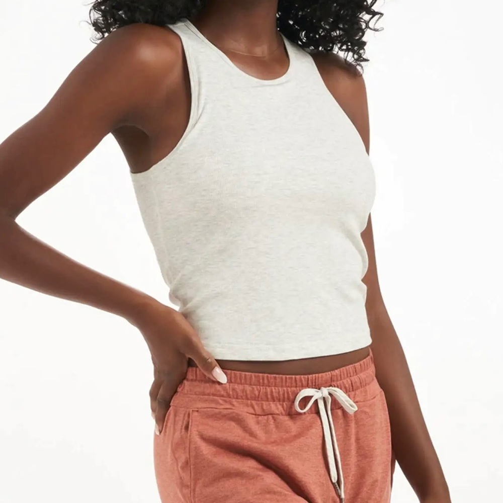 NWT Vuori Mudra Plyo Tank - White Heather Grey